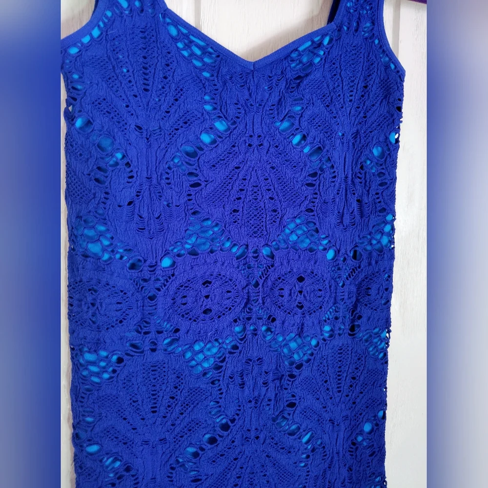 NWOT!! Intimately FREE PEOPLE, Medallion Crochet Bodycon Dress. Size M/L - Picture 3 of 8